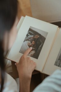 Photo Albums  Make dementia-Friendly Gift